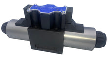 Load image into Gallery viewer, D05 (NG10): Hydraulic Electrical Solenoid Control Valve: 31 GPM: 4560 psi: 100VAC 220VAC 12VDC 24VDC: Wiring Box Soft Shift (Balers and Compactors)