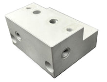Cargar imagen en el visor de la galería, Valve Stacking 90 degree Block
